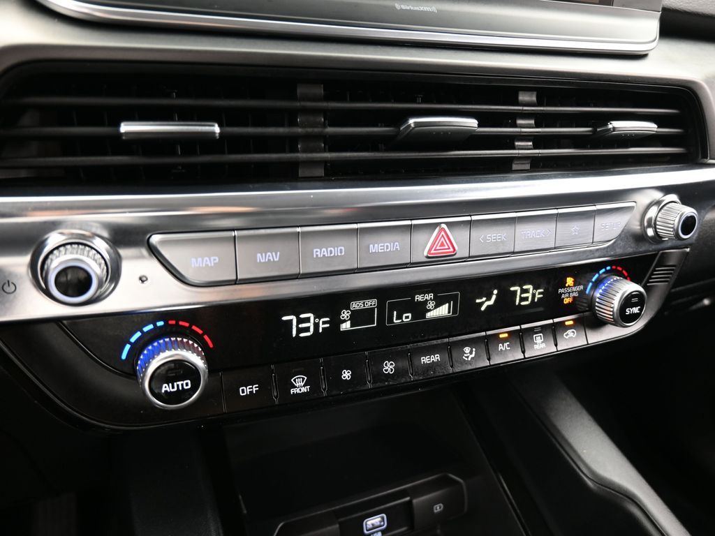 Vehicle image 46 of 66