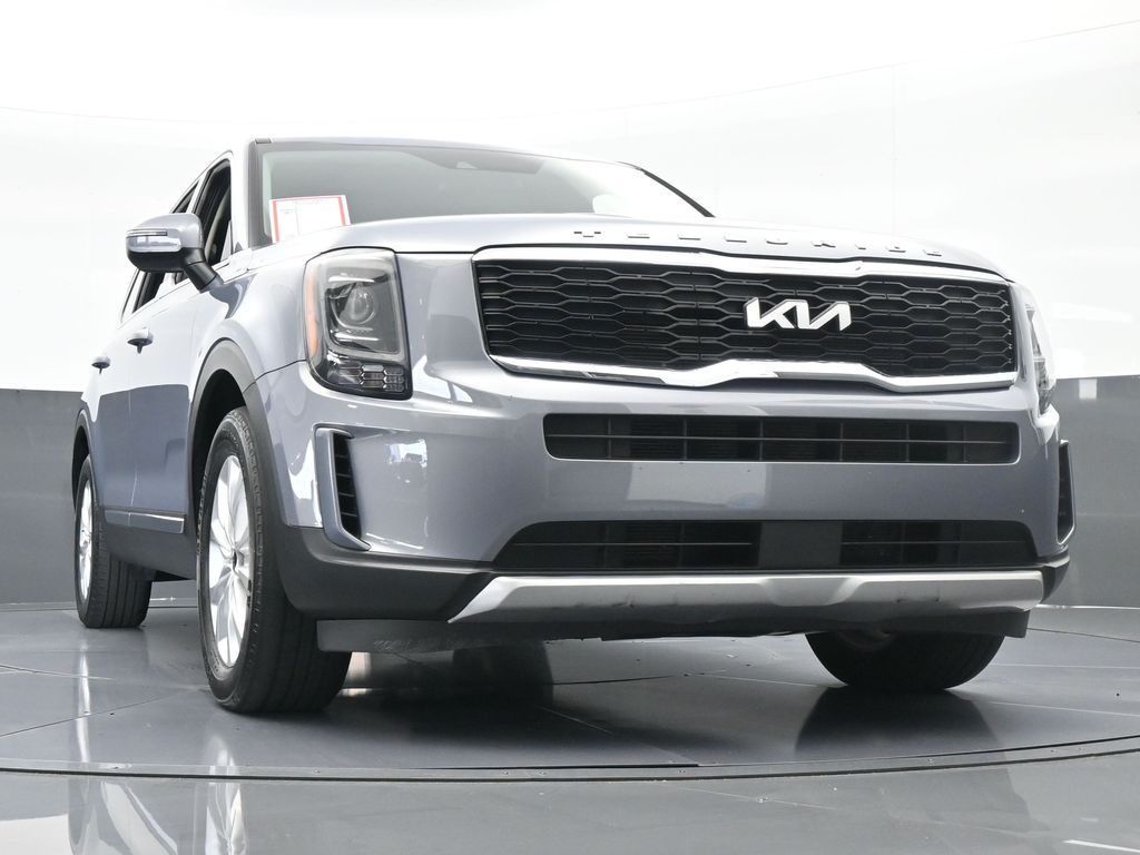 Vehicle image 27 of 66