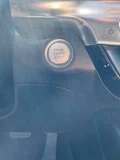 Vehicle image 21 of 32