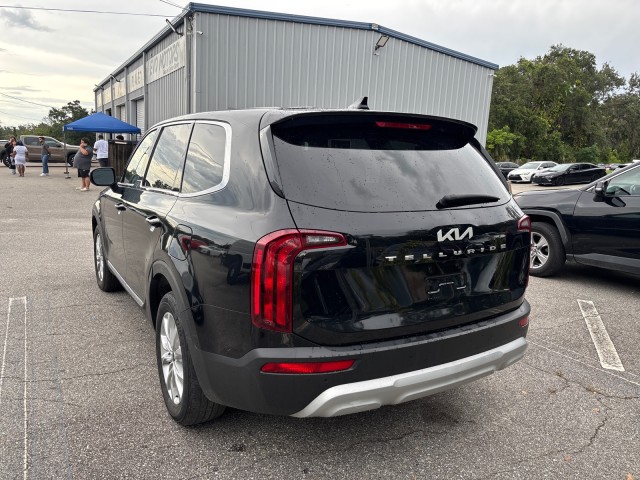 Vehicle image 8 of 22