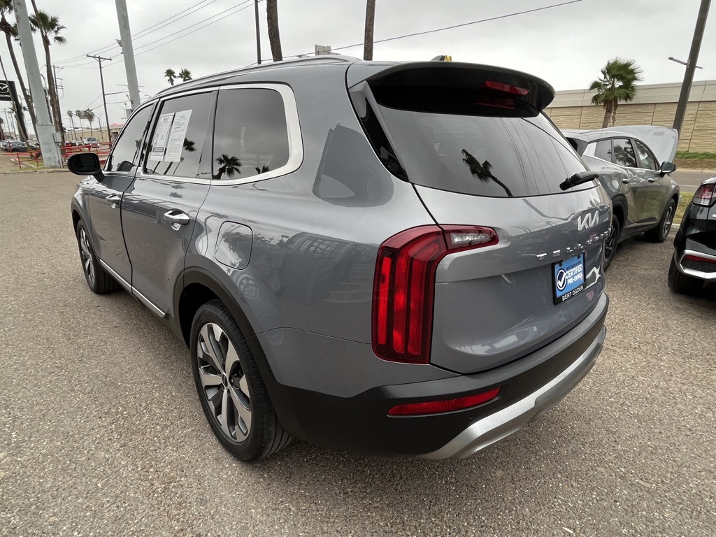 2022 Kia Telluride S Image 2 of 22