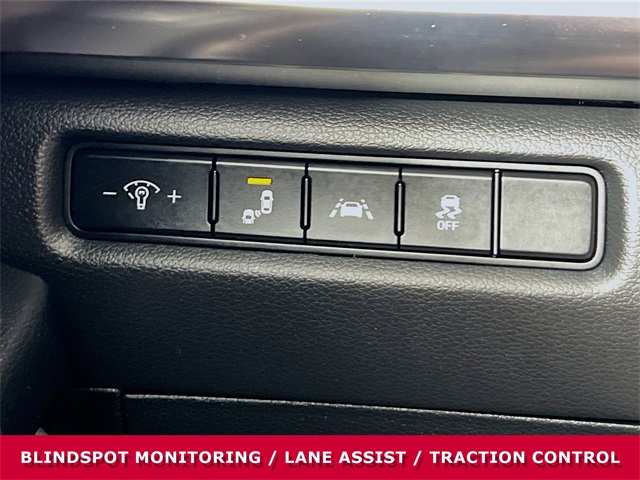 Vehicle image 19 of 38