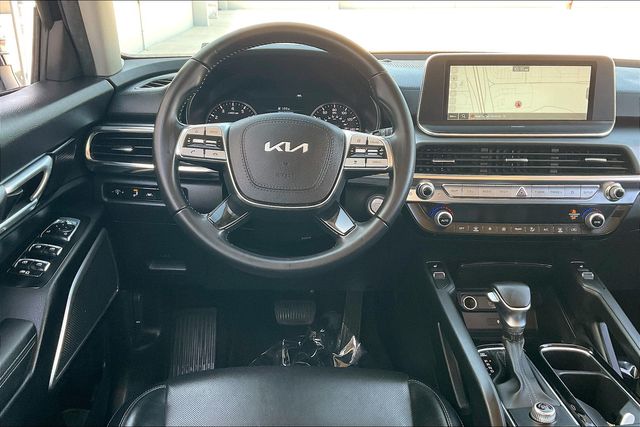 Vehicle image 7 of 34