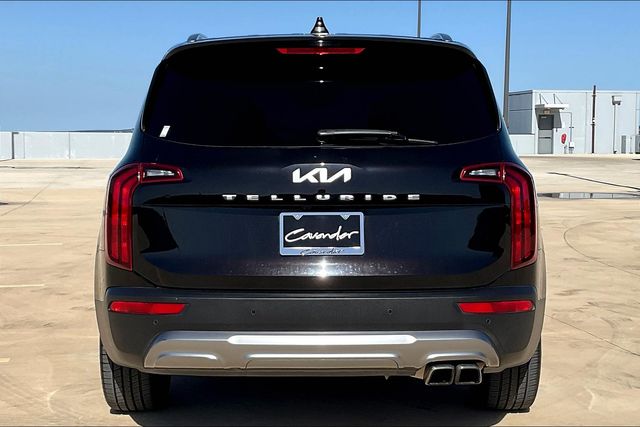 Vehicle image 4 of 34