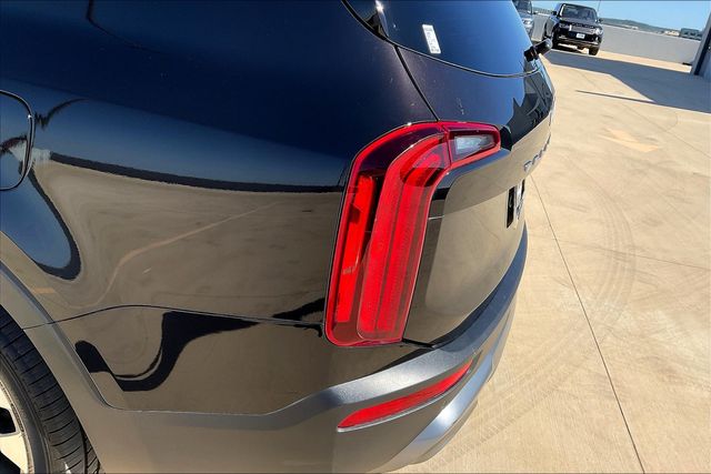 Vehicle image 31 of 34