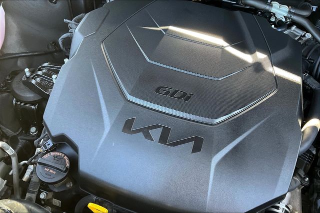 Vehicle image 33 of 34