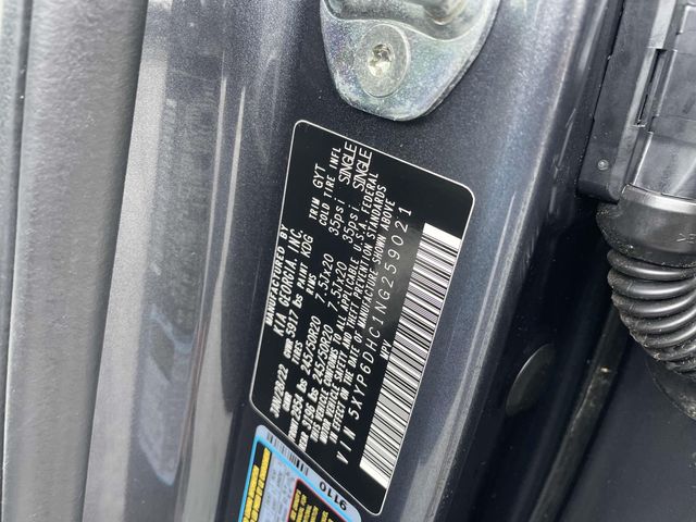Vehicle image 21 of 42