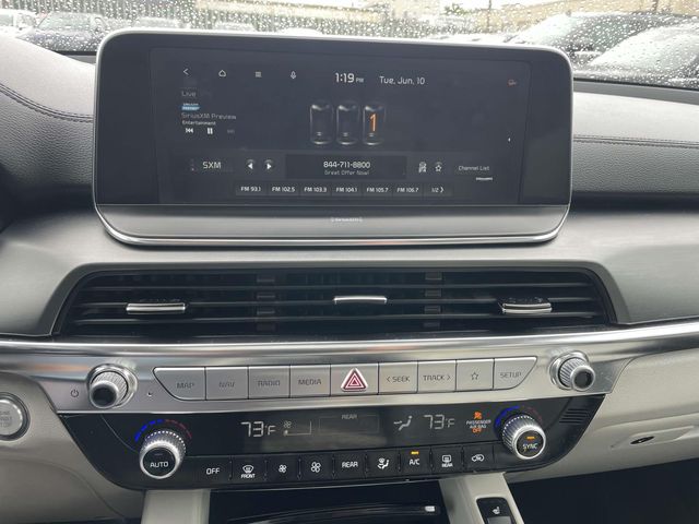 Vehicle image 23 of 42