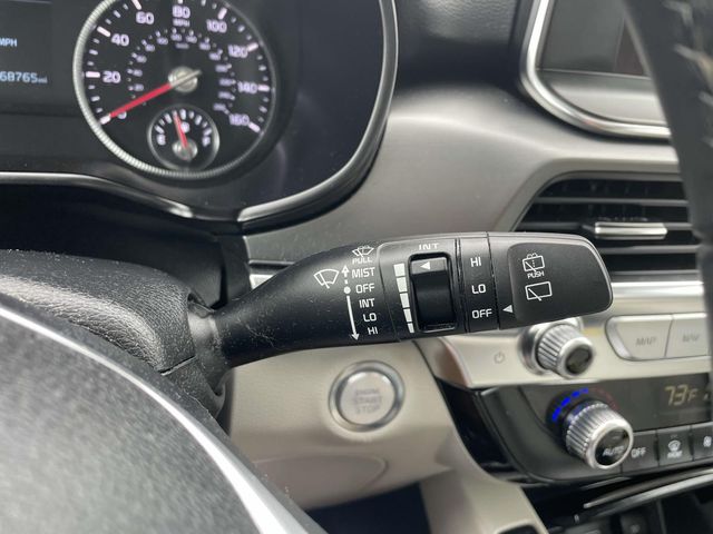 Vehicle image 33 of 42