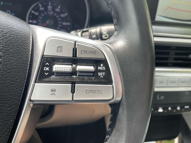 Vehicle image 31 of 35