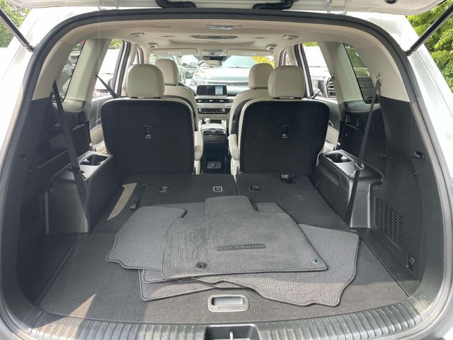 Vehicle image 10 of 35
