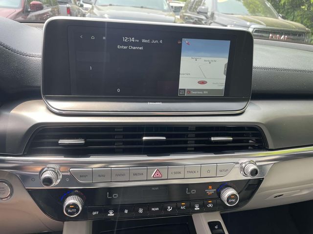 Vehicle image 23 of 35