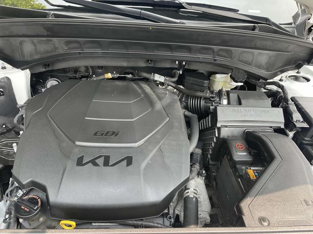 Vehicle image 11 of 35