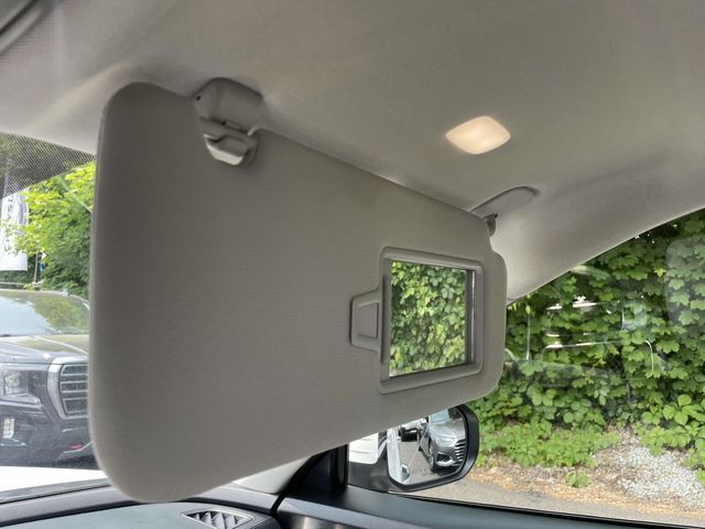 Vehicle image 29 of 35