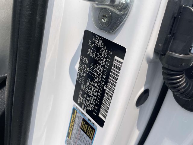 Vehicle image 20 of 35