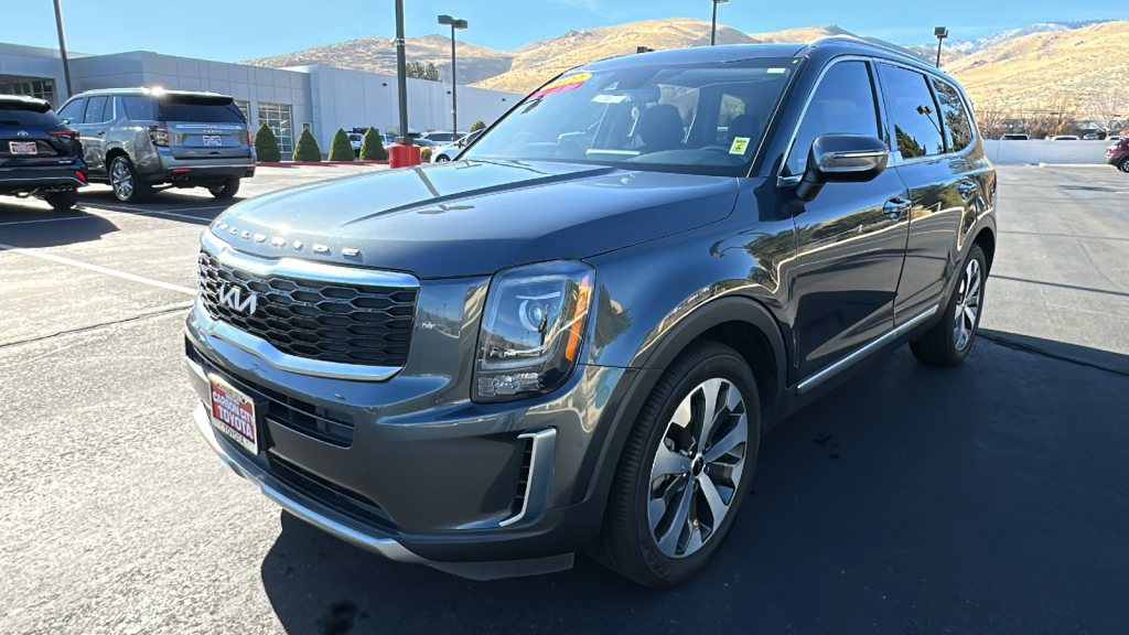 2022 Kia Telluride S Image 1 of 30