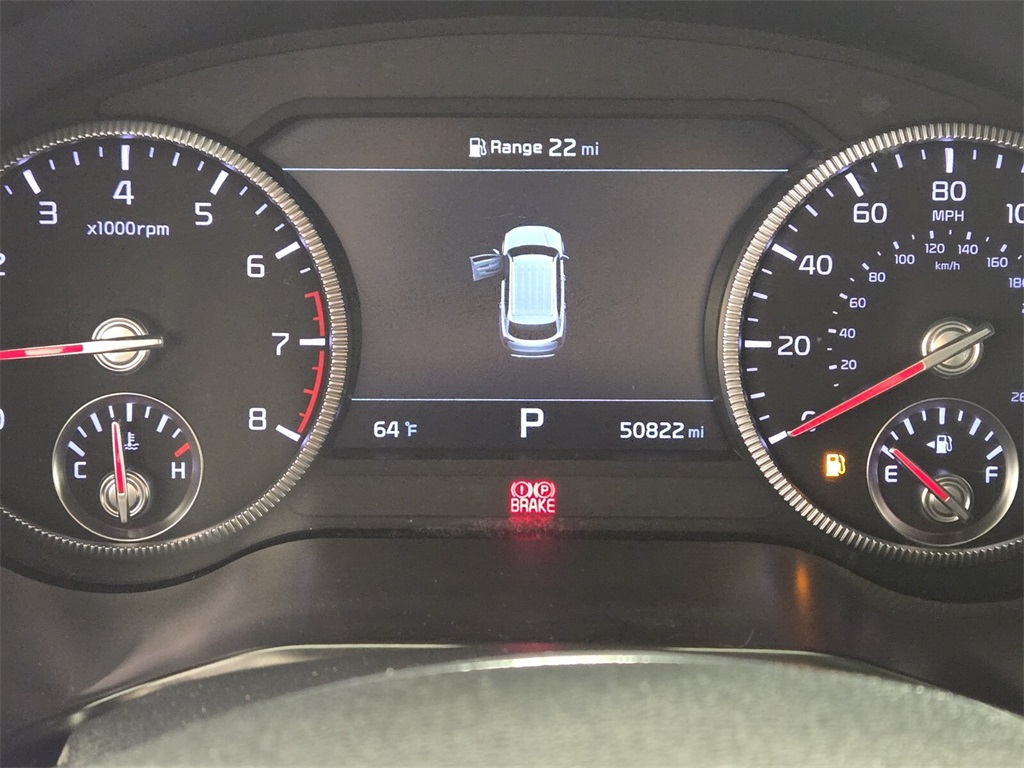 Vehicle image 27 of 33