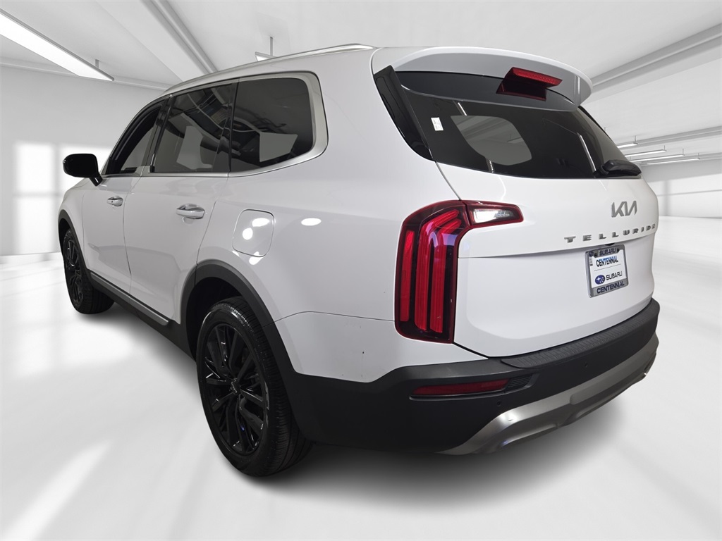 Vehicle image 6 of 33