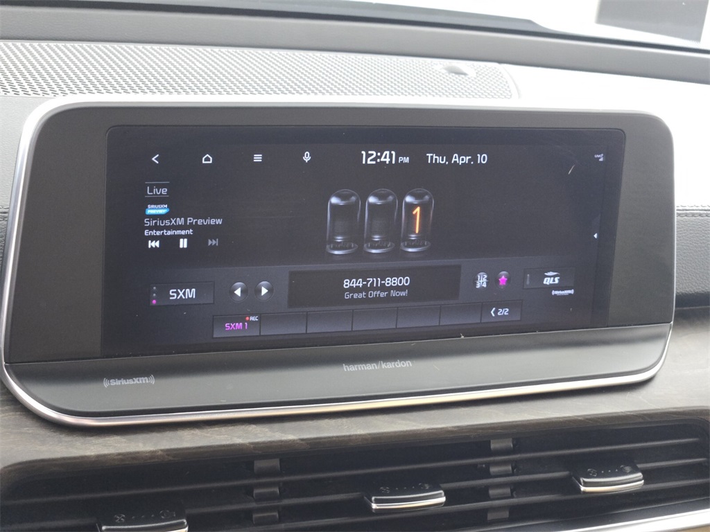 Vehicle image 28 of 33