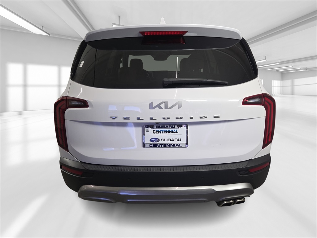 Vehicle image 7 of 33