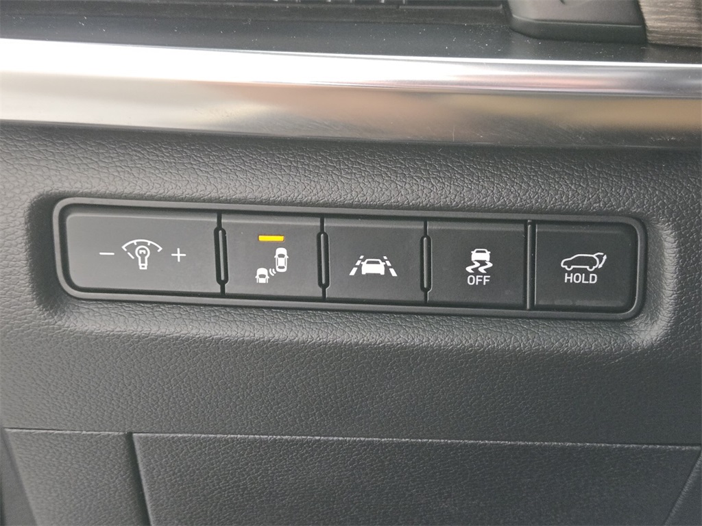 Vehicle image 33 of 33