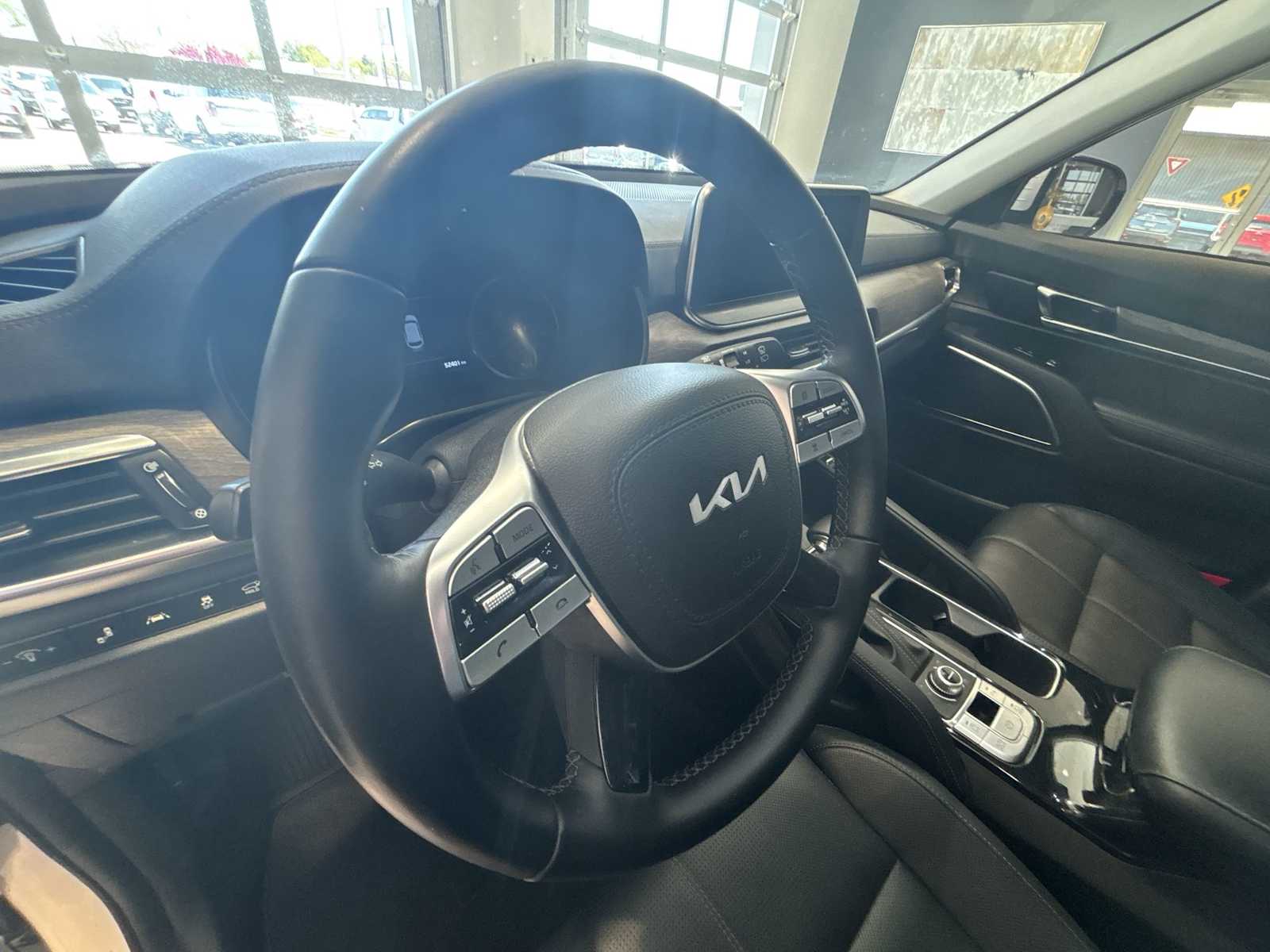 Vehicle image 9 of 35