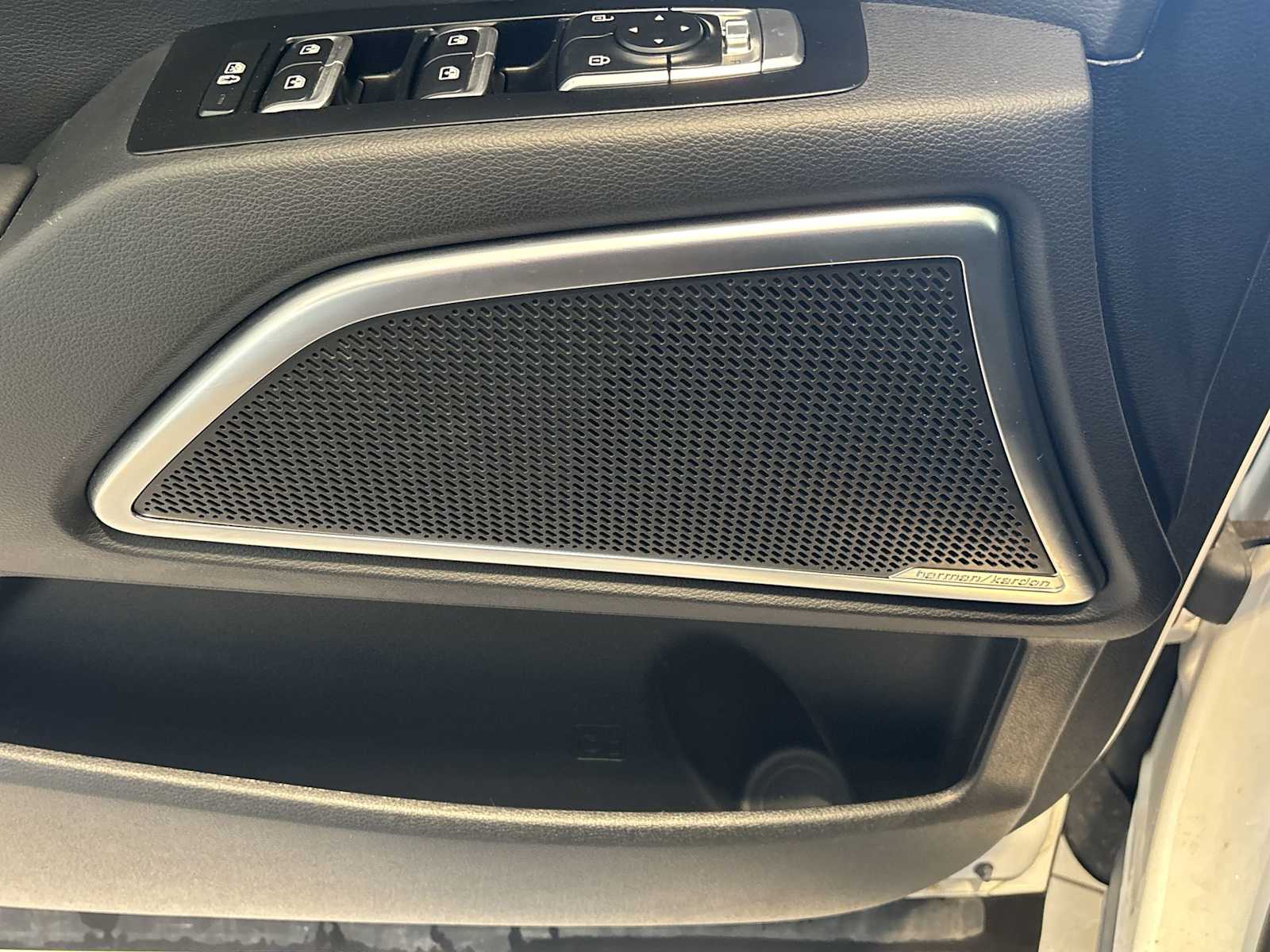 Vehicle image 24 of 35