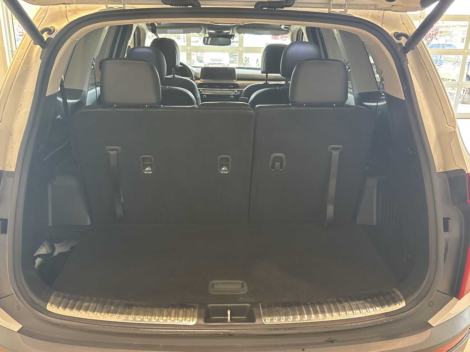 Vehicle image 26 of 35