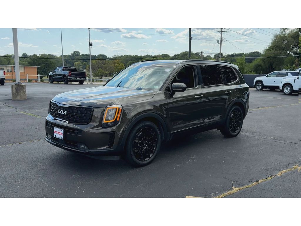 2022 Kia Telluride SX Image 1 of 25