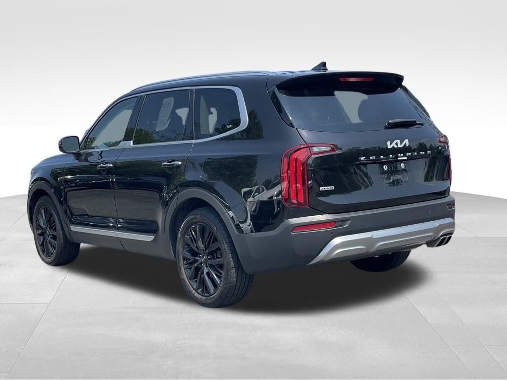 Vehicle image 5 of 33