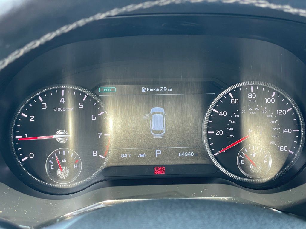 Vehicle image 20 of 33