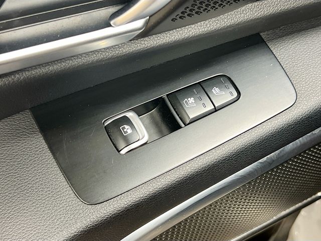 Vehicle image 38 of 38