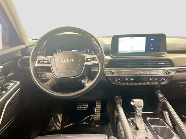 Vehicle image 24 of 38