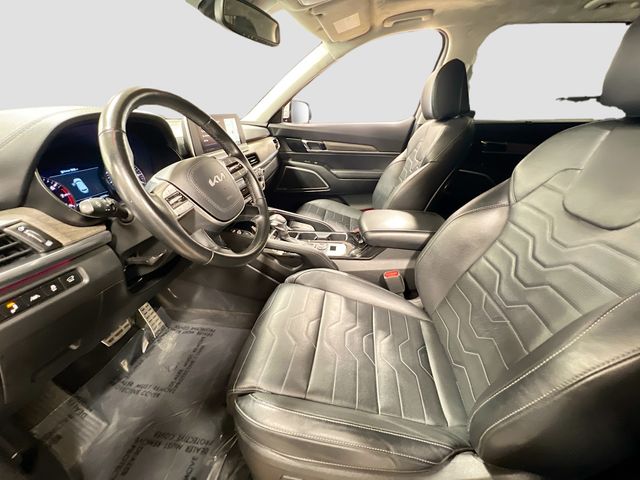 Vehicle image 22 of 38