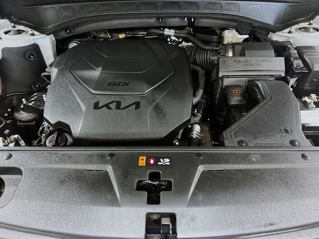 Vehicle image 34 of 38