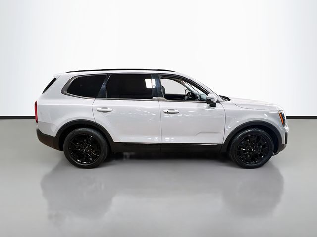 Vehicle image 4 of 38
