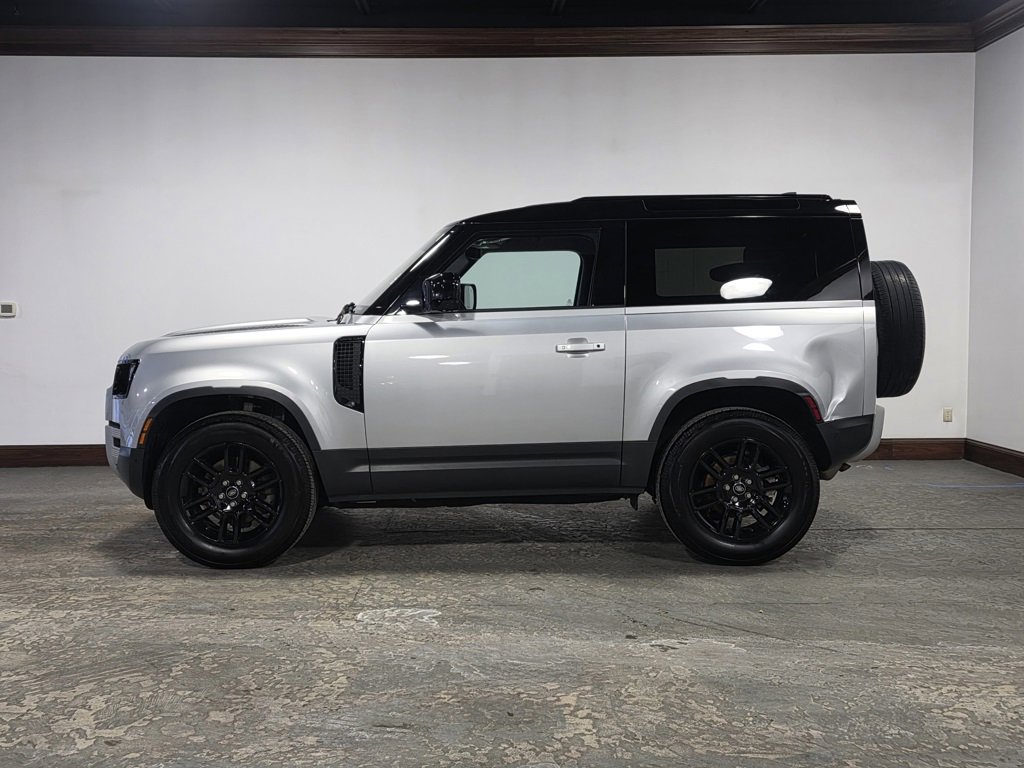 2022 Land Rover Defender S Image 6 of 29