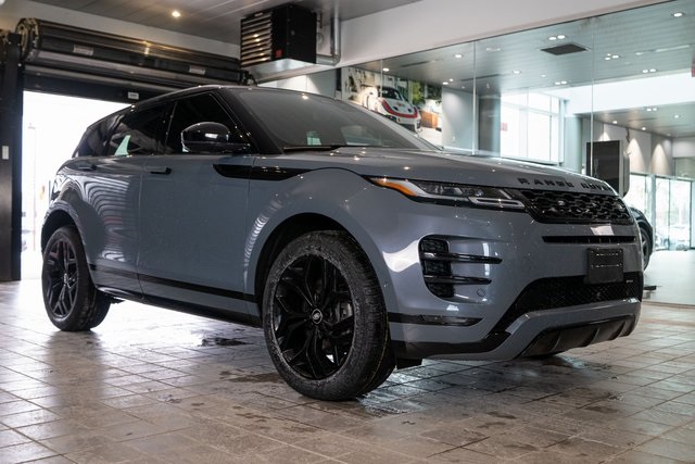 2022 Land Rover Range Rover Evoque R-Dynamic SE Image 3 of 33