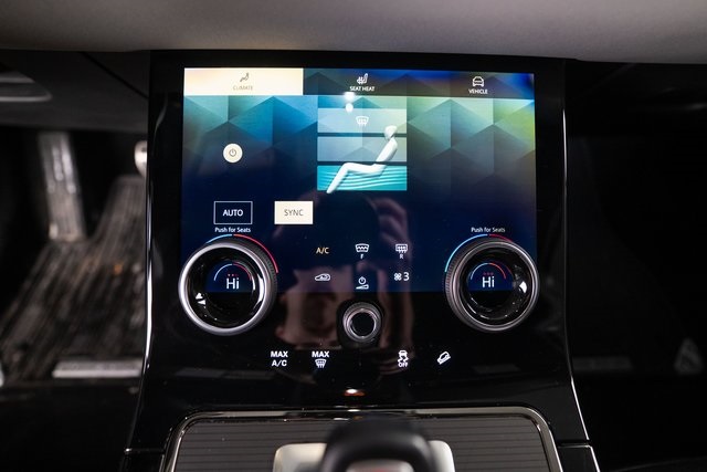 2022 Land Rover Range Rover Evoque R-Dynamic SE Image 20 of 33