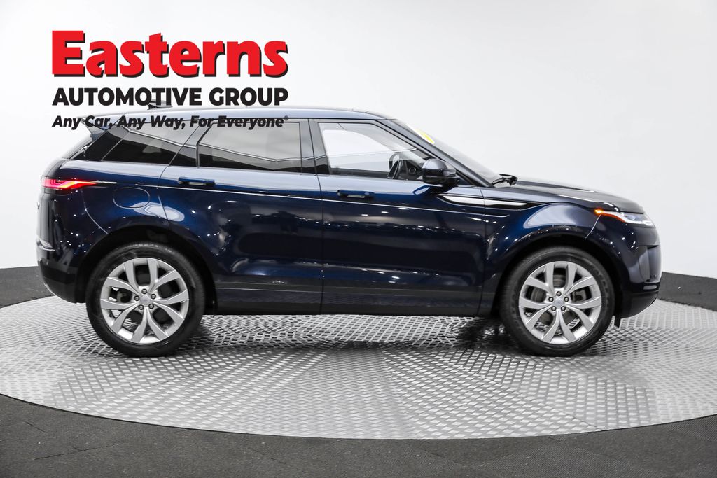 Vehicle image 17 of 64