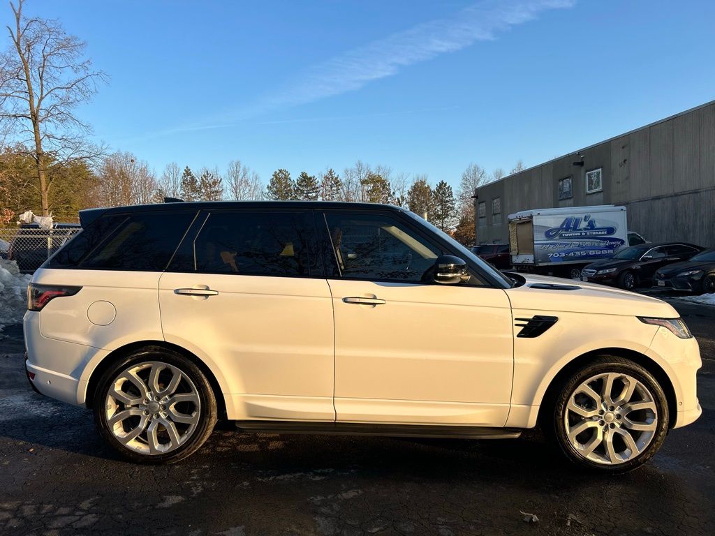 2022 Land Rover Range Rover Sport HSE Dynamic Image 4 of 29