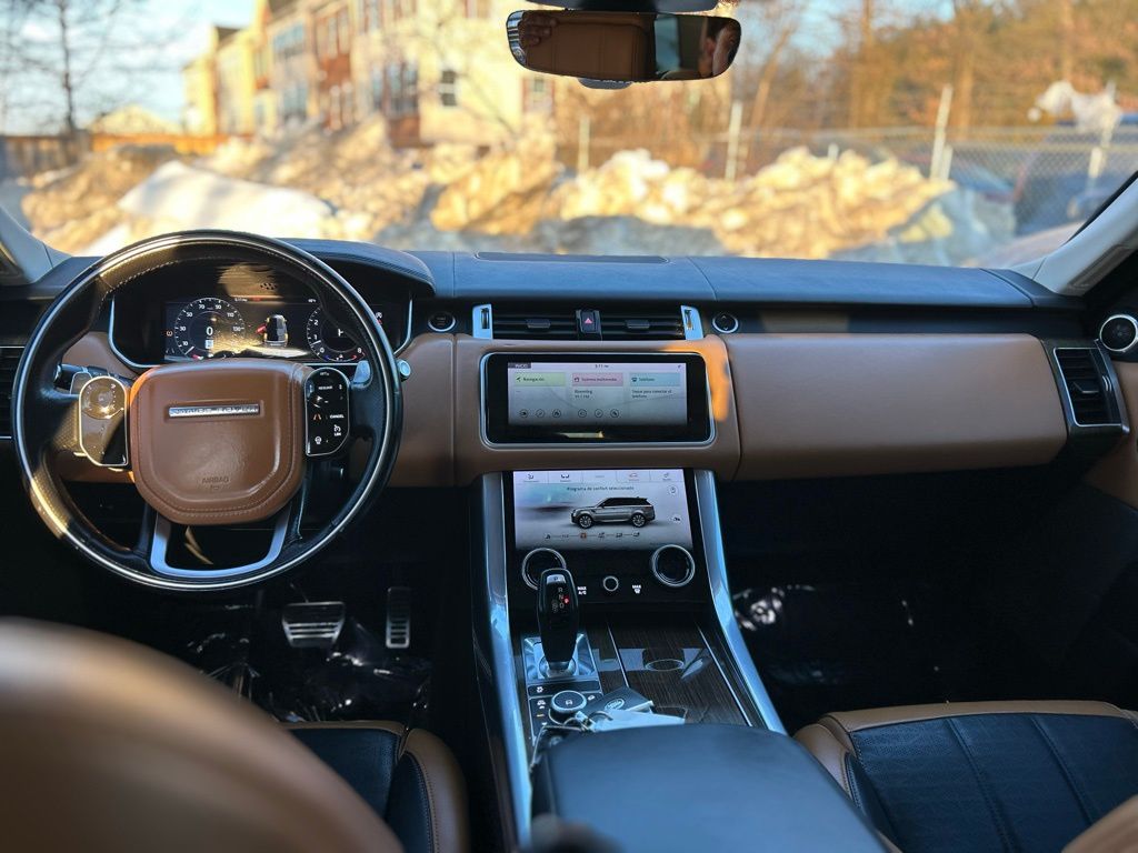 2022 Land Rover Range Rover Sport HSE Dynamic Image 16 of 29