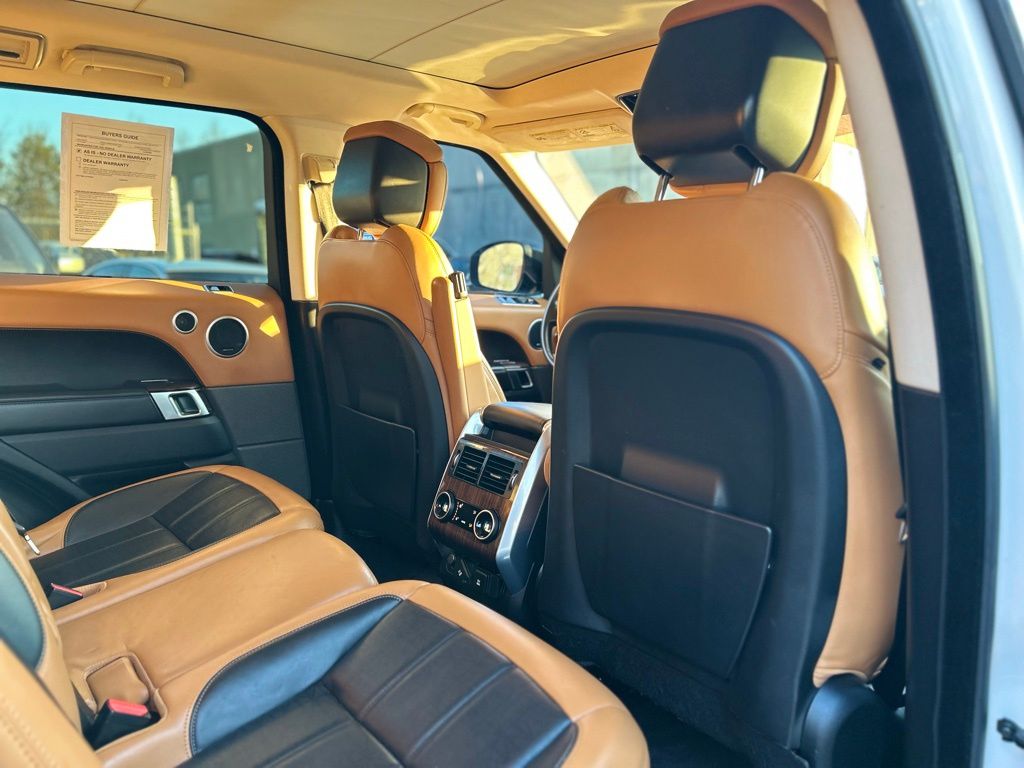 2022 Land Rover Range Rover Sport HSE Dynamic Image 12 of 29