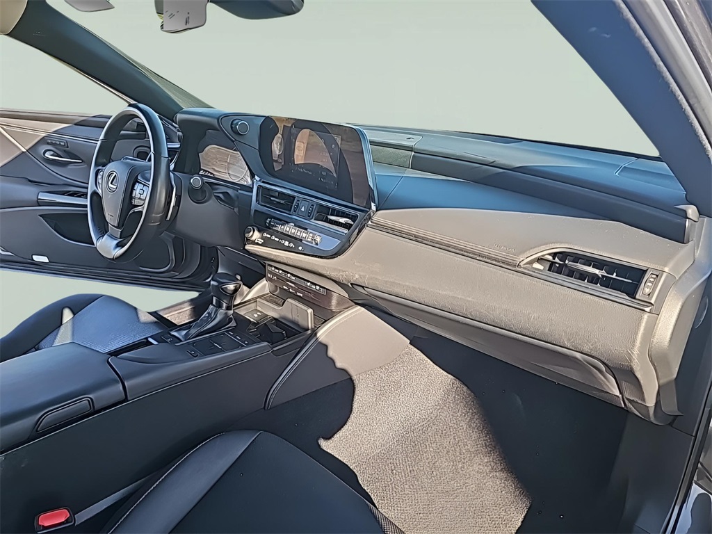 2022 Lexus ES 350 Image 15 of 38