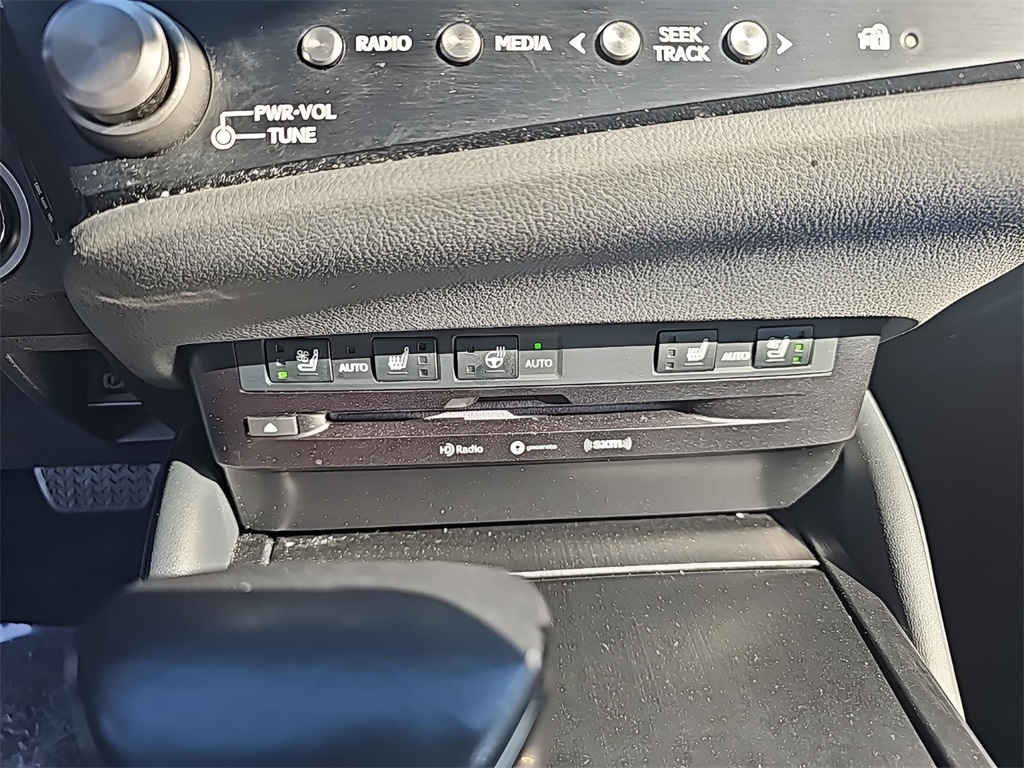 2022 Lexus ES 350 Image 31 of 38