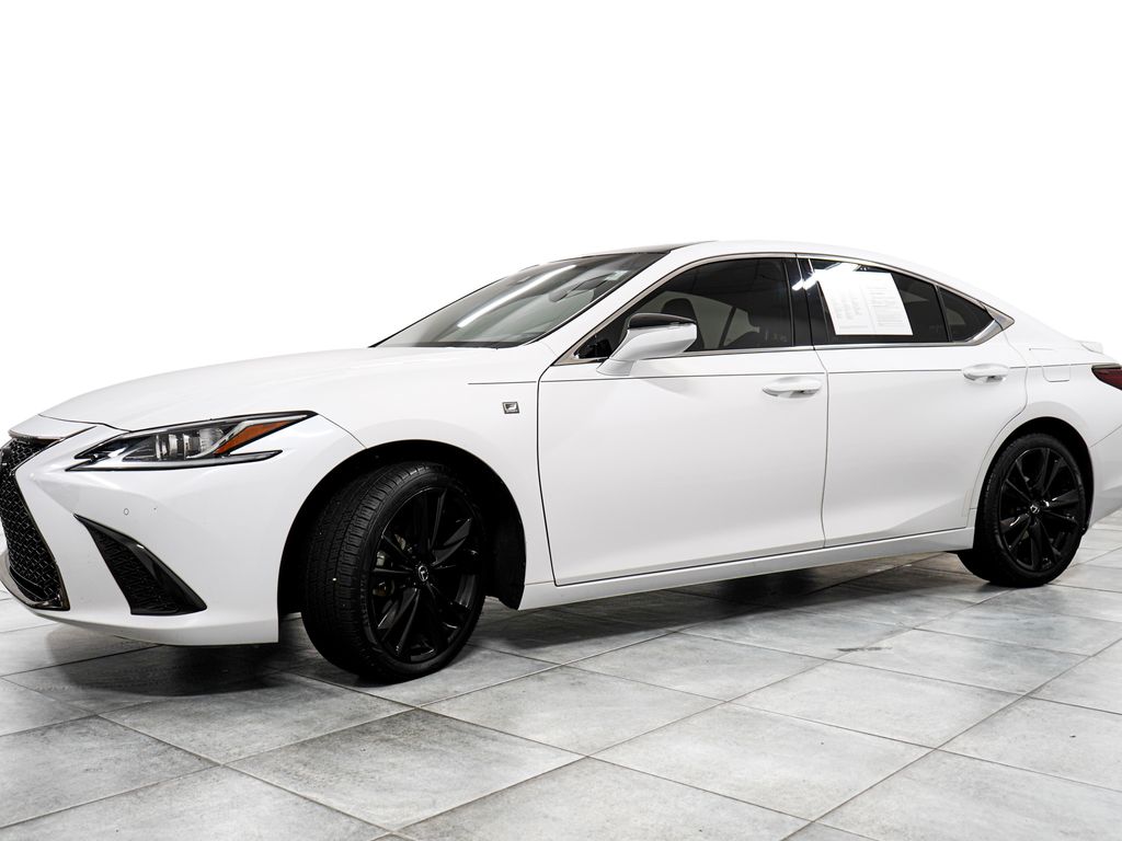 2022 Lexus ES 350 F Sport Image 3 of 38