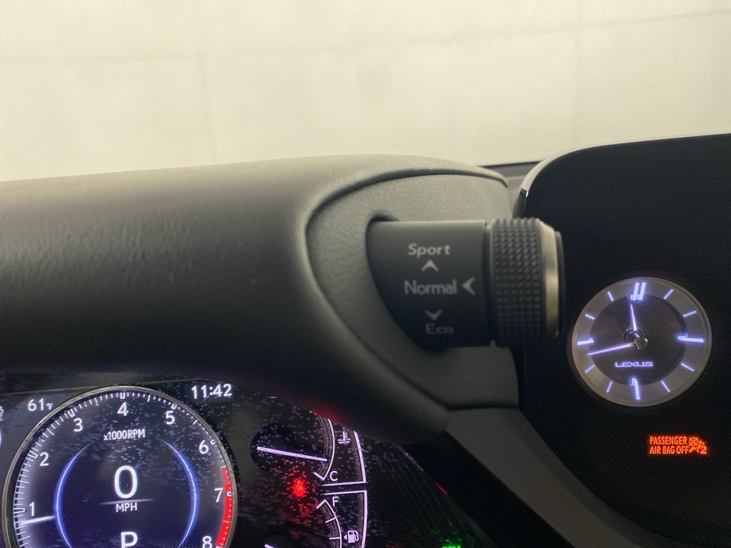 2022 Lexus ES 350 Ultra Luxury Image 18 of 35