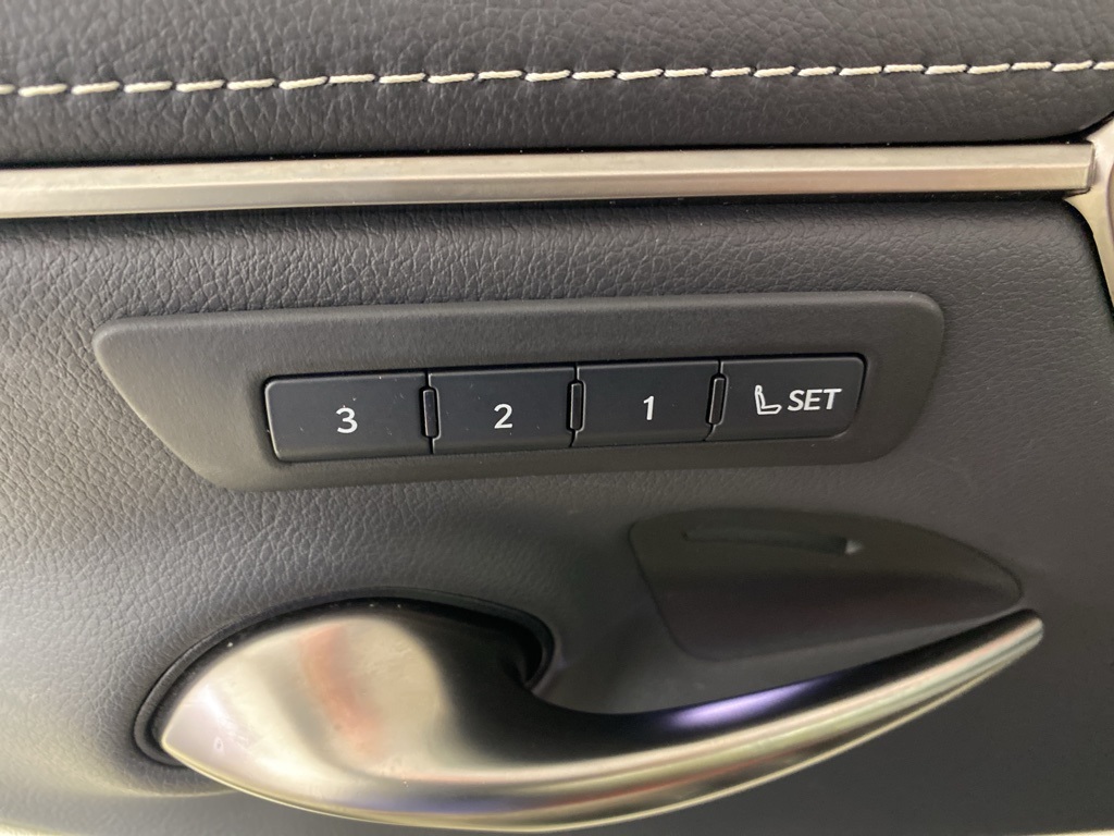 2022 Lexus ES 350 Ultra Luxury Image 25 of 35