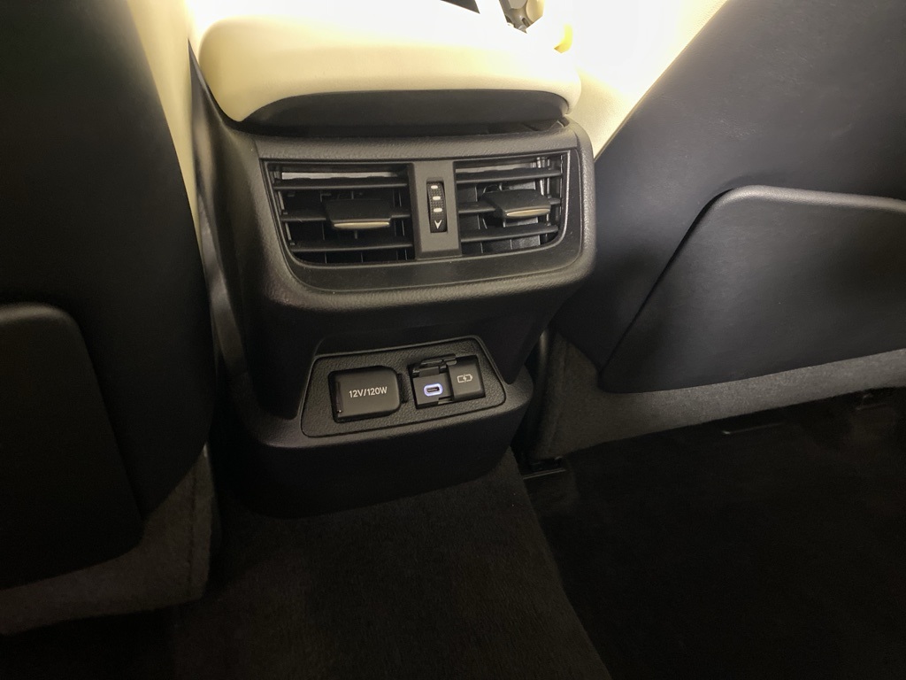 2022 Lexus ES 350 Ultra Luxury Image 27 of 35