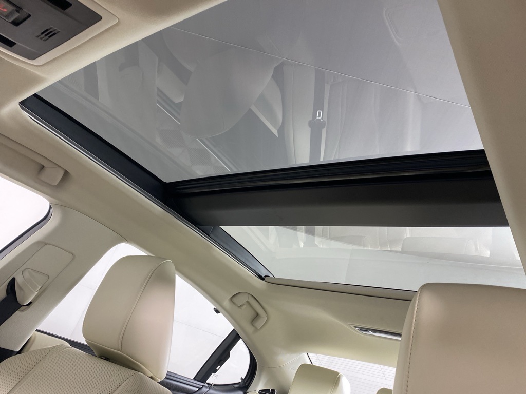 2022 Lexus ES 350 Ultra Luxury Image 33 of 35